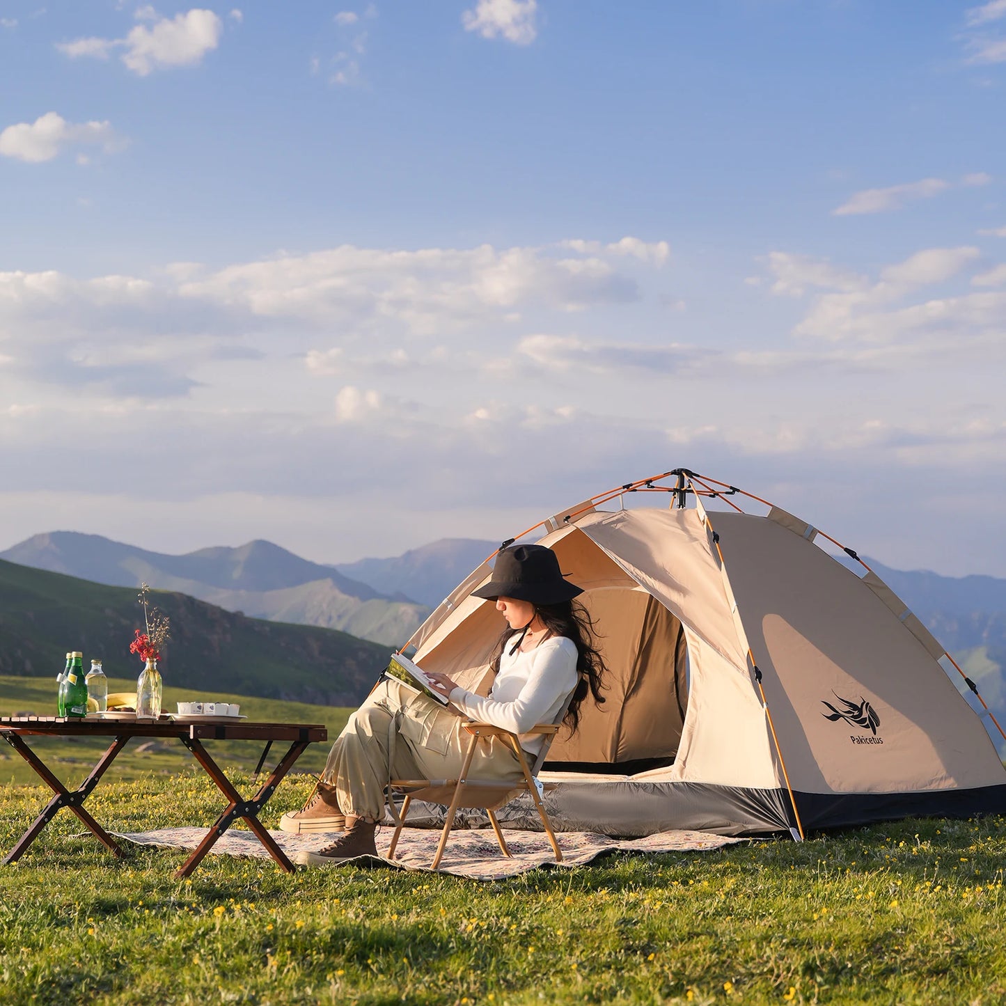 Pakicetus Instant Tent Portable Sun and Rain Shelter for Beach Camping
